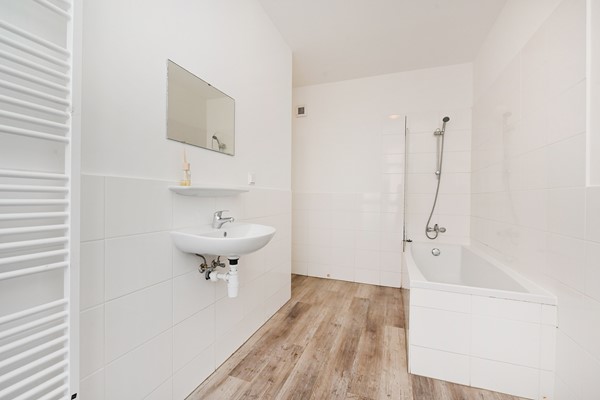 Medium property photo - Velpsestraat 107, 2573 SG Den Haag